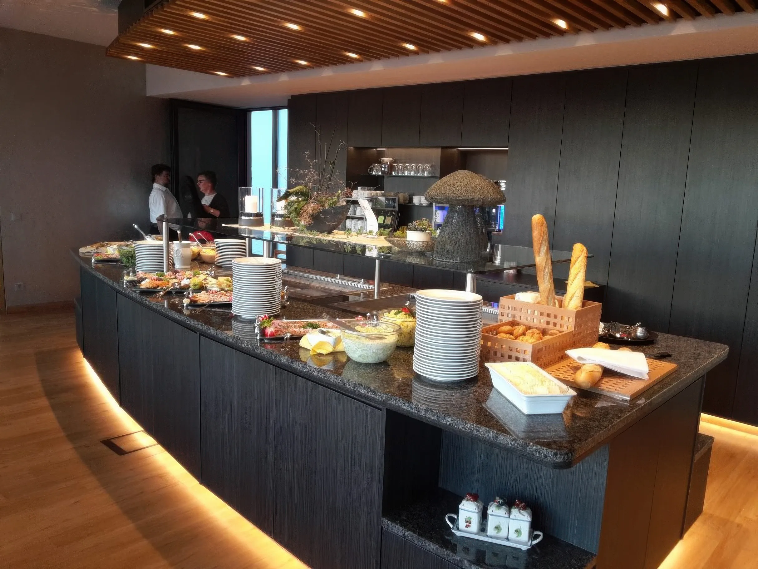 Engener-Hoehe-Hotel-Restaurant-Rastanlage-Engen-Hegau-Frühstück Engener Hoehe Hotel Restaurant Rastanlage Engen Hegau Fruehstueck