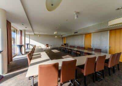 Engener Hoehe Hotel Restaurant Rastanlage Engen Hegau Tagung KDS 4875 HDR